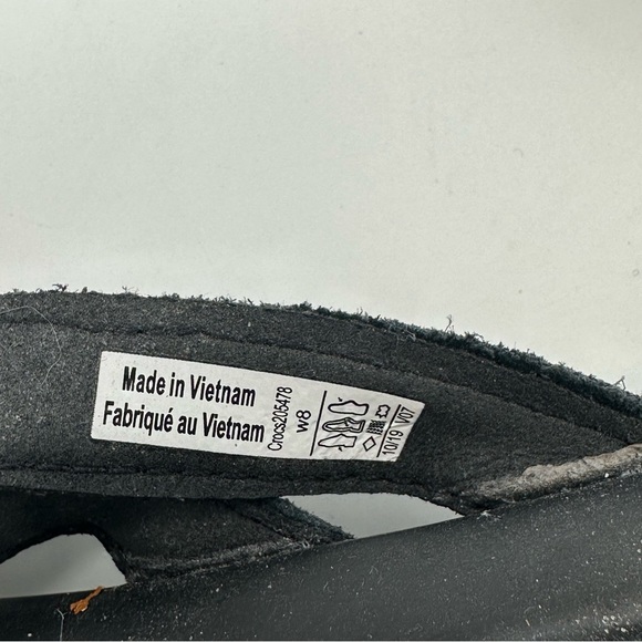 CROCS Capri Black Suede with Metallic Snake Print Women's Flip Flop Sandals - Picture 9 of 10